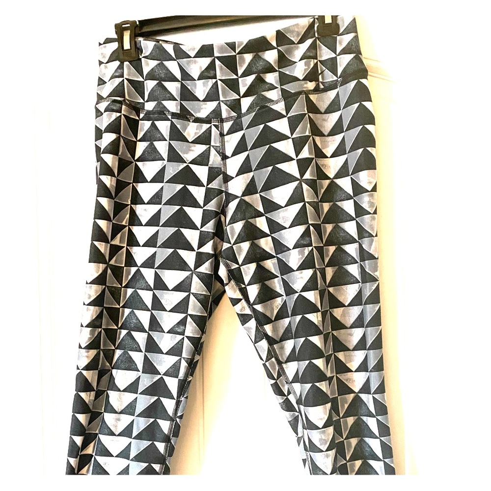 Nike dri-fit capris